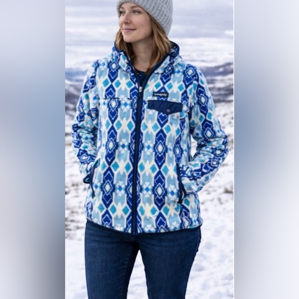 Patagonia Synchilla Snap T Hooded Jacket In  Pine Patch Mogual Blue Pattern